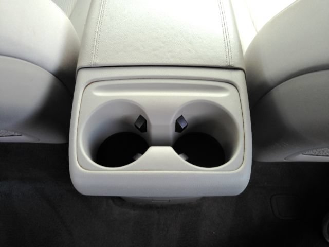 Used 2021 Kia Sedona LX FWD image 32