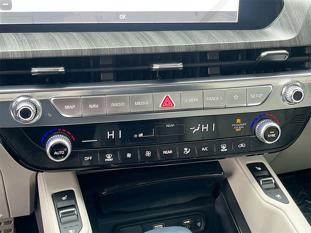 Used 2025 Kia Telluride SX image 16