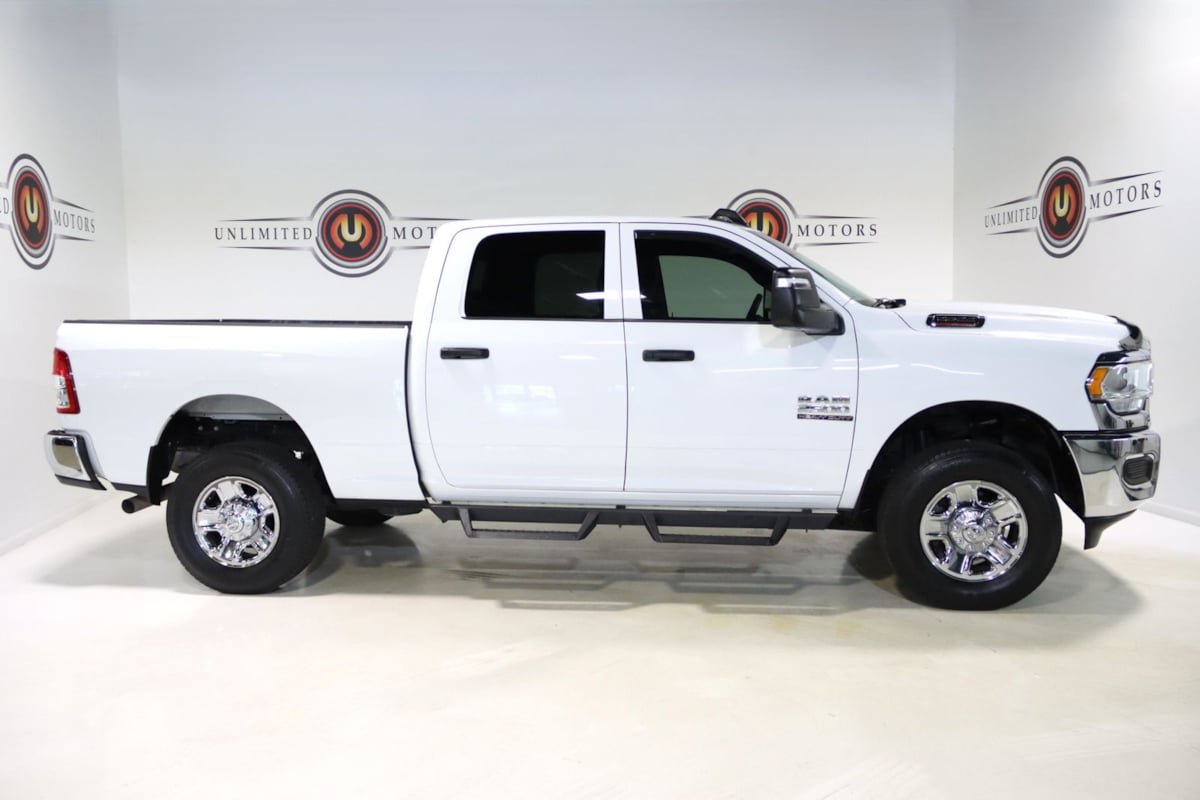 Used 2024 RAM 2500 Tradesman w/ Chrome Appearance Group AWD/4WD image 33