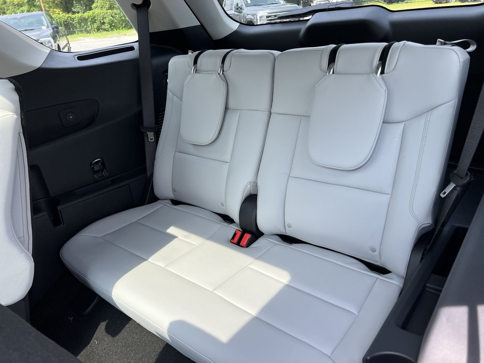 New 2026 Ford Explorer Platinum w/ LUX Leather Package AWD/4WD image 26