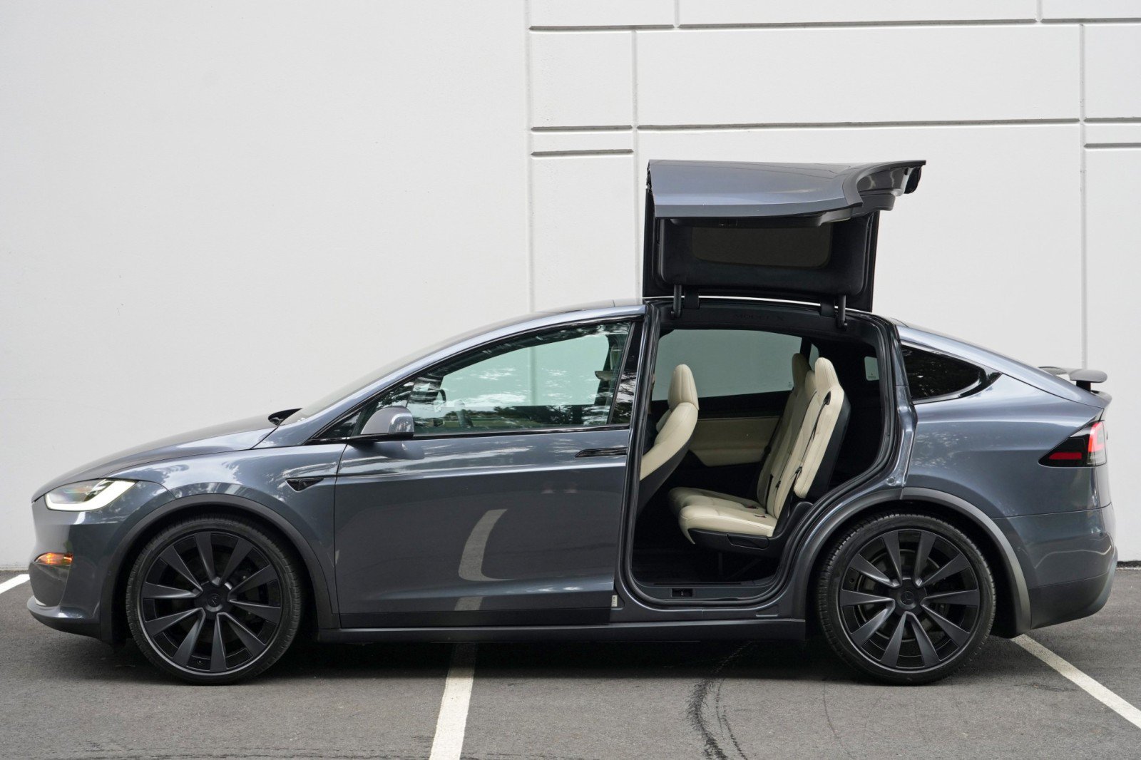 Used 2023 Tesla Model X AWD/4WD image 51