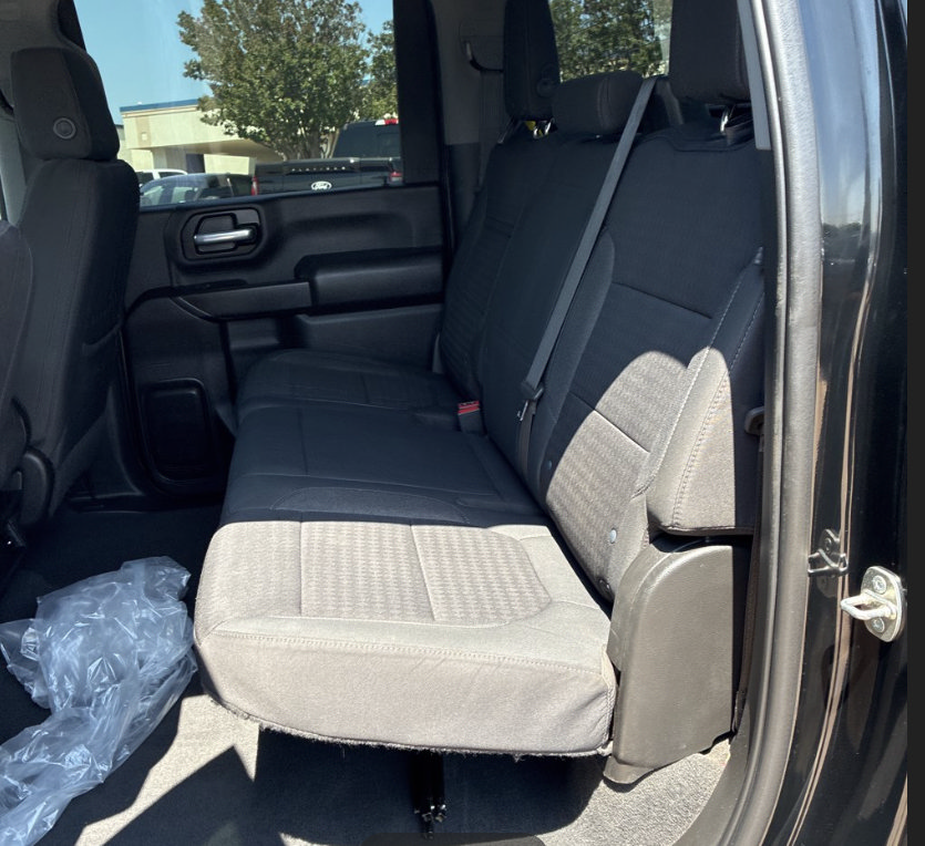 Used 2022 Chevrolet Silverado 2500 Custom w/ Custom Value Package AWD/4WD image 18