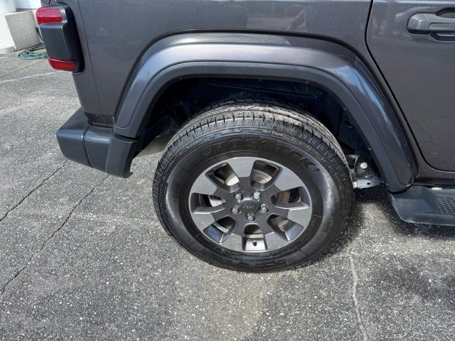 Used 2020 Jeep Wrangler Unlimited Sahara image 4