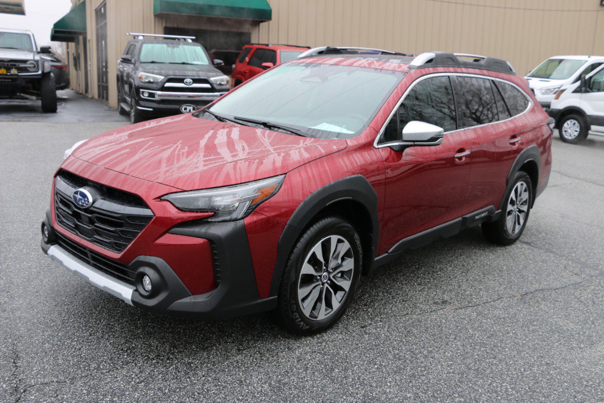 Used 2025 Subaru Outback Touring XT w/ Popular Package #2