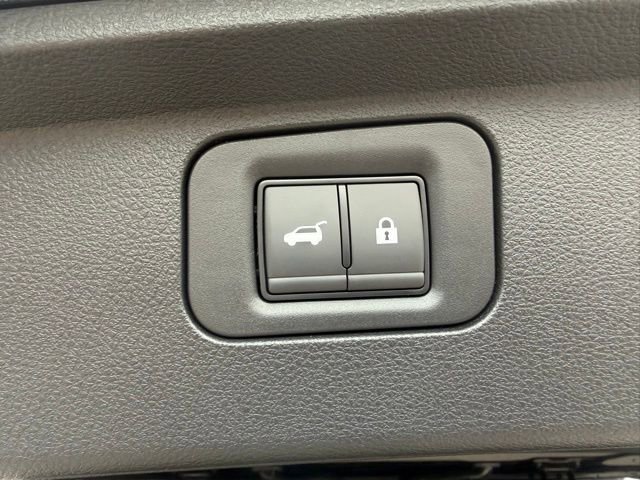 New 2026 Nissan Armada SL image 10