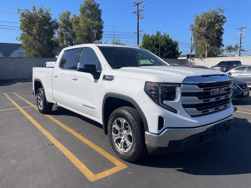 Used 2023 GMC Sierra 1500 SLE AWD/4WD image 1