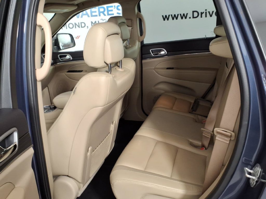 Used 2020 Jeep Grand Cherokee Limited AWD/4WD image 9