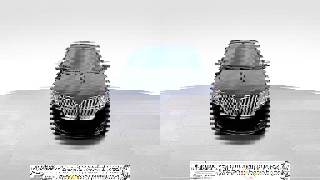 Used 2012 Lincoln MKZ image 3