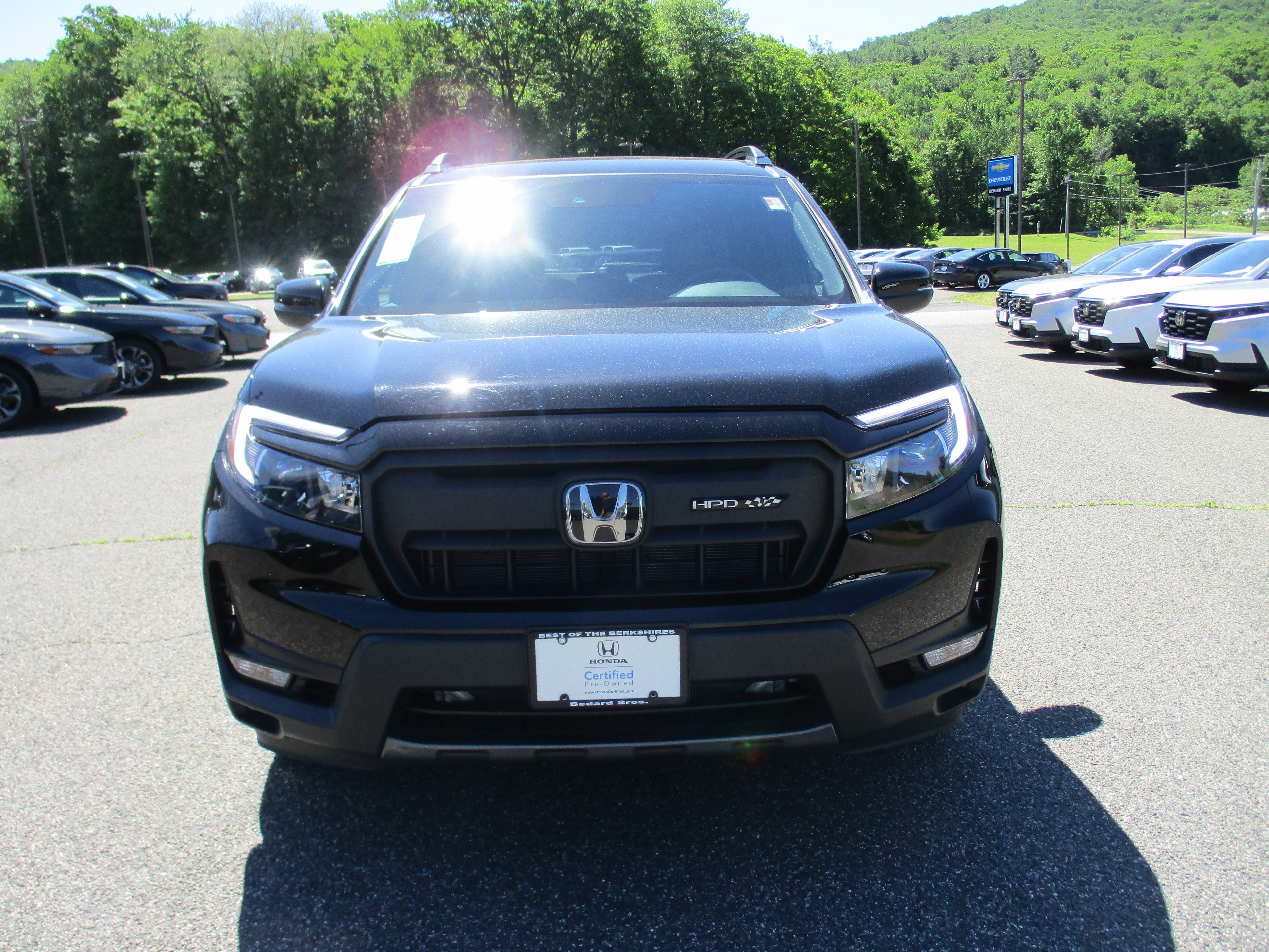 Certified 2025 Honda Passport TrailSport image 2