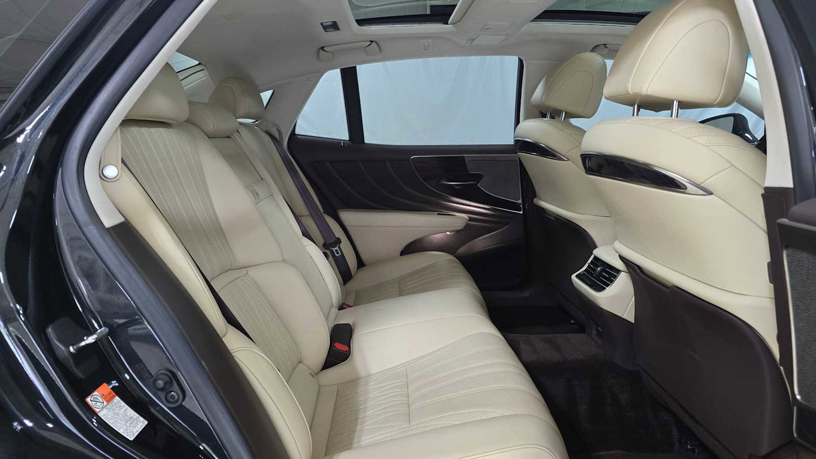 Used 2020 Lexus LS 500 AWD w/ Interior Upgrade Package image 12