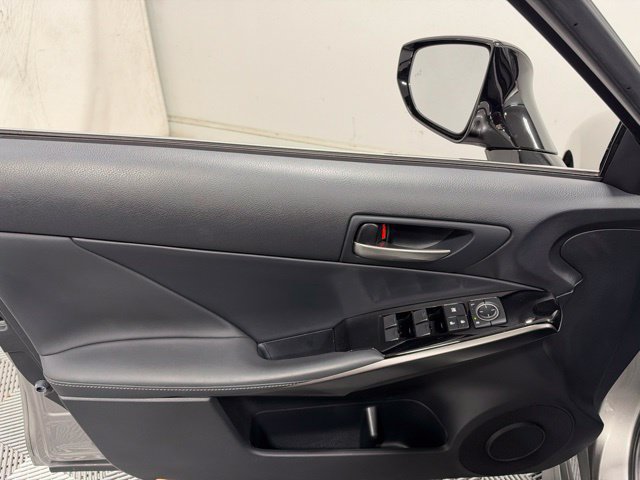 Used 2022 Lexus IS 300 RWD image 14