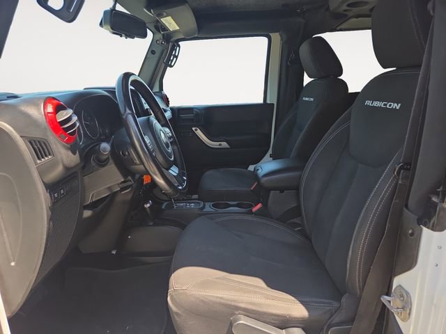 Used 2017 Jeep Wrangler Rubicon w/ Power Convenience Group AWD/4WD image 9