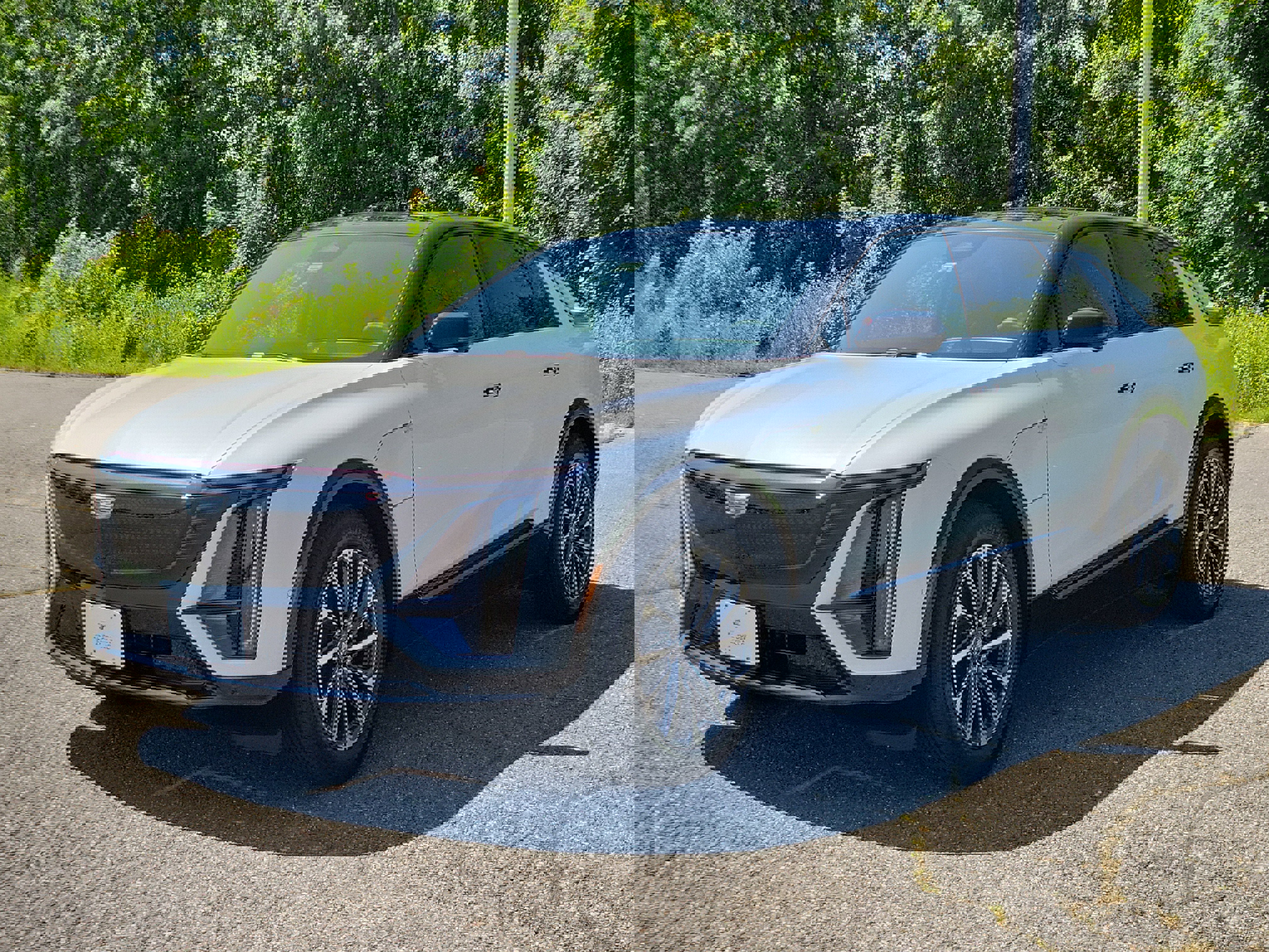 New 2025 Cadillac Lyriq Sport image 1