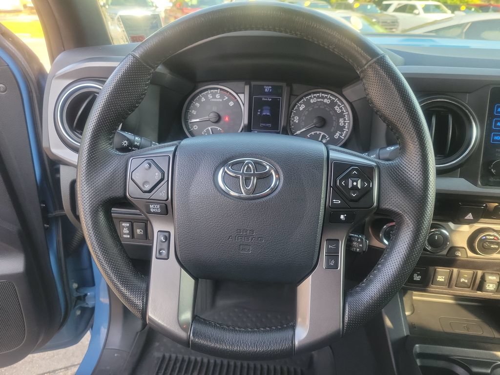 Used 2018 Toyota Tacoma TRD Pro AWD/4WD image 19
