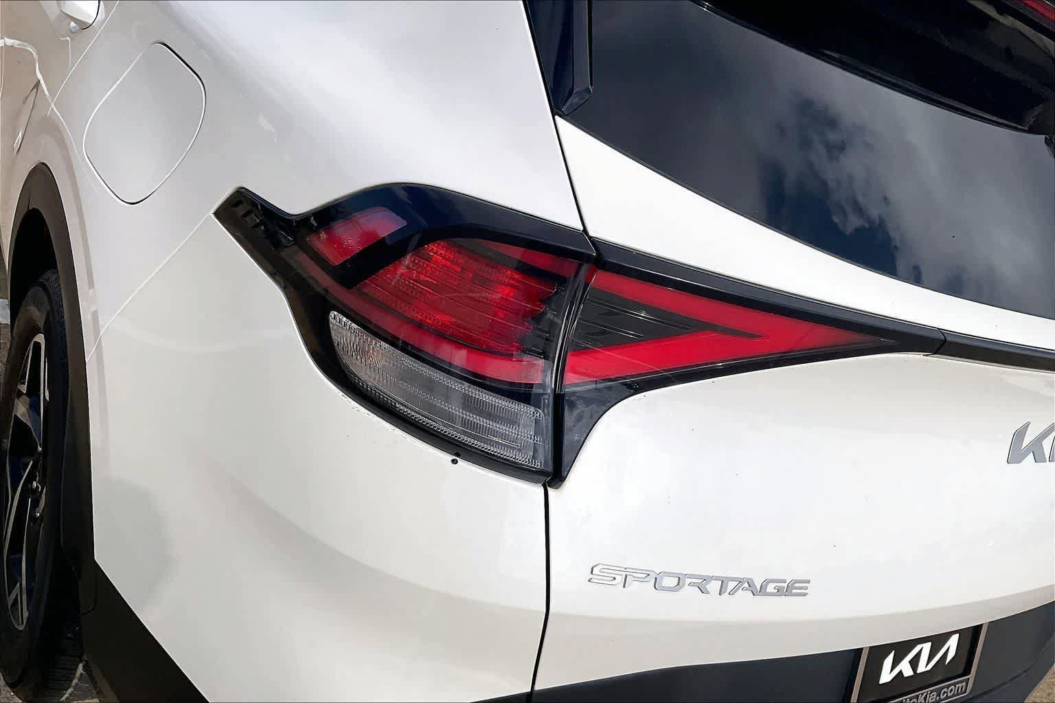 Certified 2023 Kia Sportage LX FWD image 31