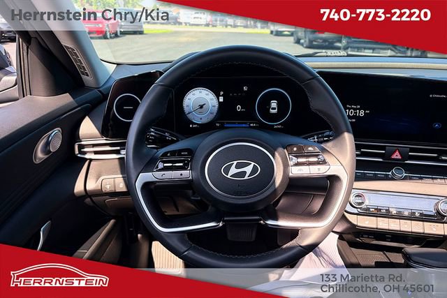 Used 2024 Hyundai Elantra SEL w/ Convenience Package FWD image 7