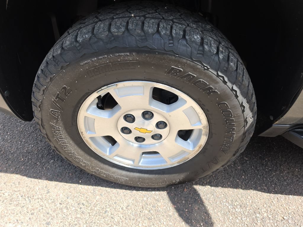 Used 2011 Chevrolet Avalanche LT AWD/4WD image 24