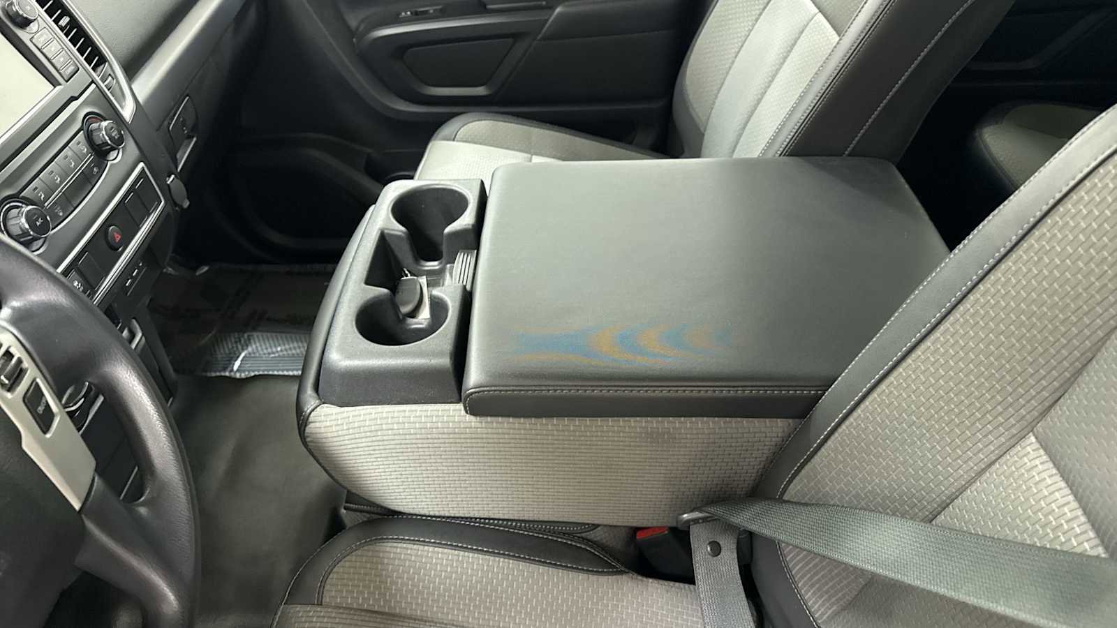 Used 2019 Nissan Titan S w/ S Utility Package image 22