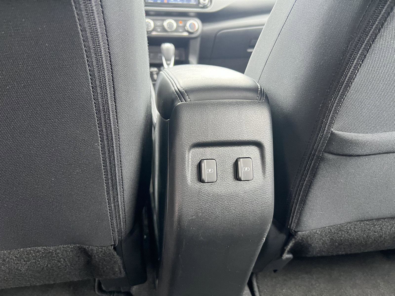 Used 2024 Nissan Kicks SV image 22