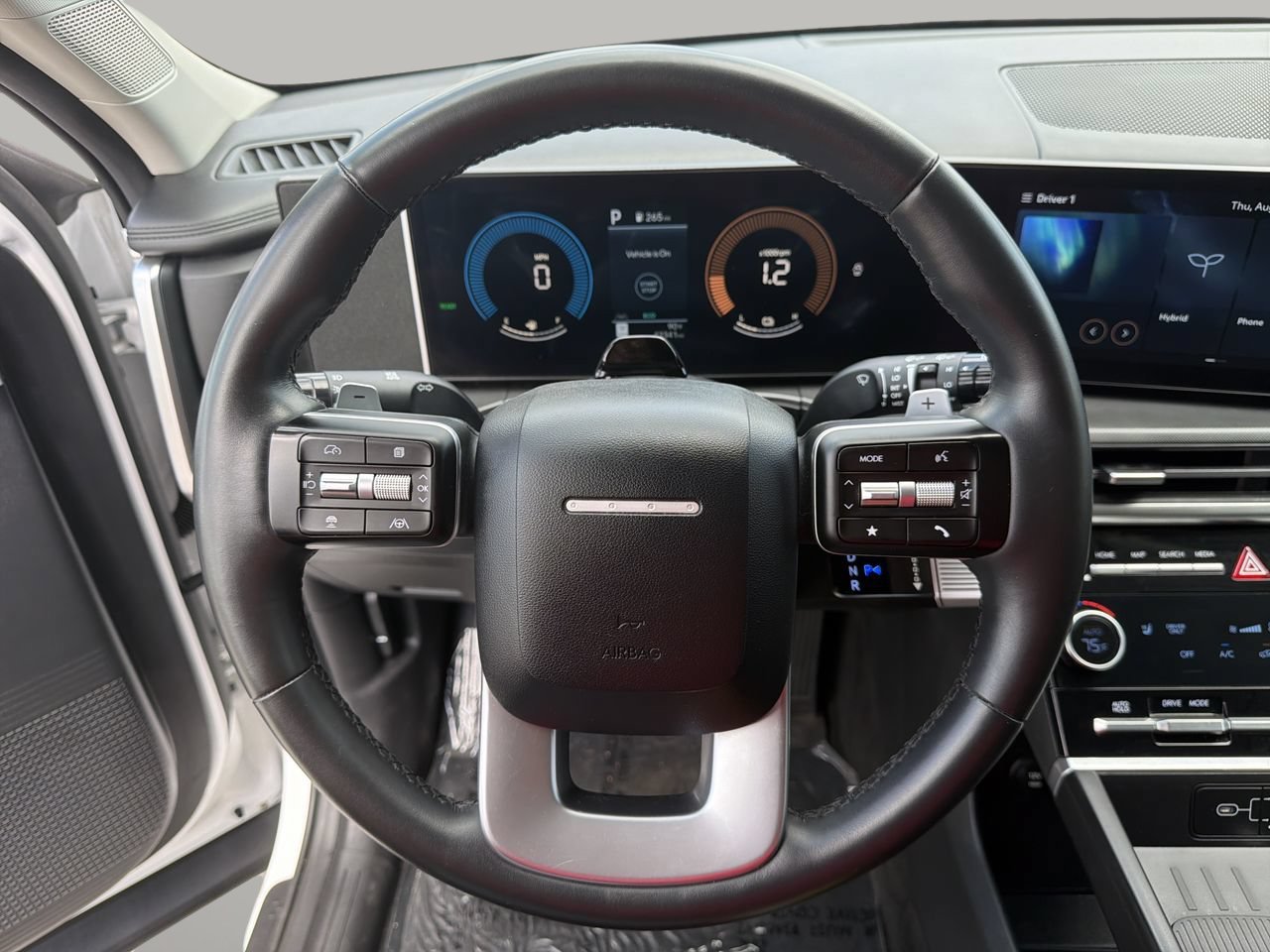 Used 2025 Hyundai Santa Fe SEL FWD image 30