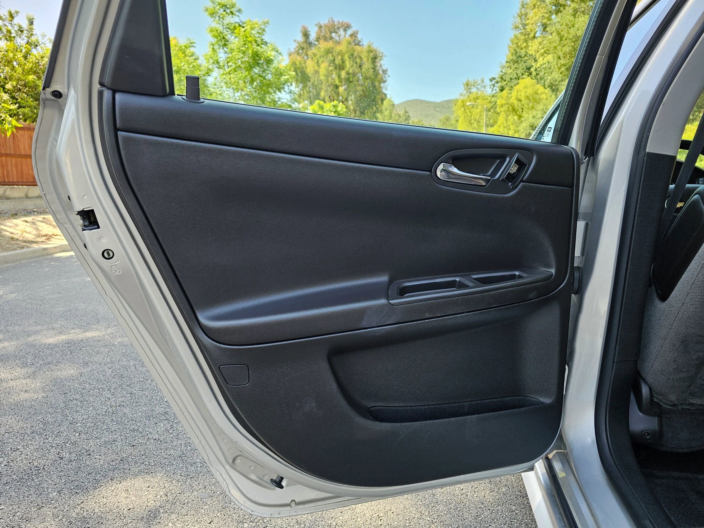 Used 2013 Chevrolet Impala LT w/ LT Sunroof Package image 20