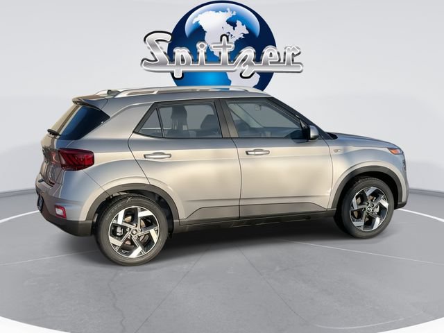 New 2025 Hyundai Venue SEL FWD image 9