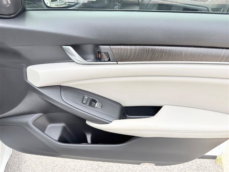 Used 2018 Honda Accord EX-L image 23