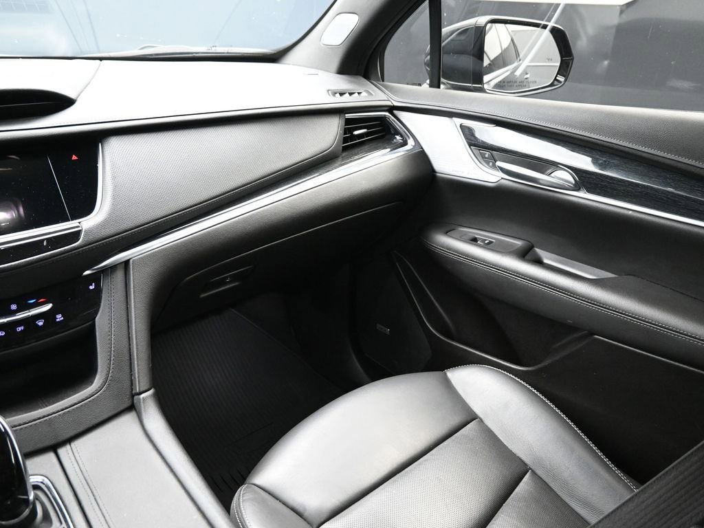 Used 2022 Cadillac XT5 Premium Luxury image 12