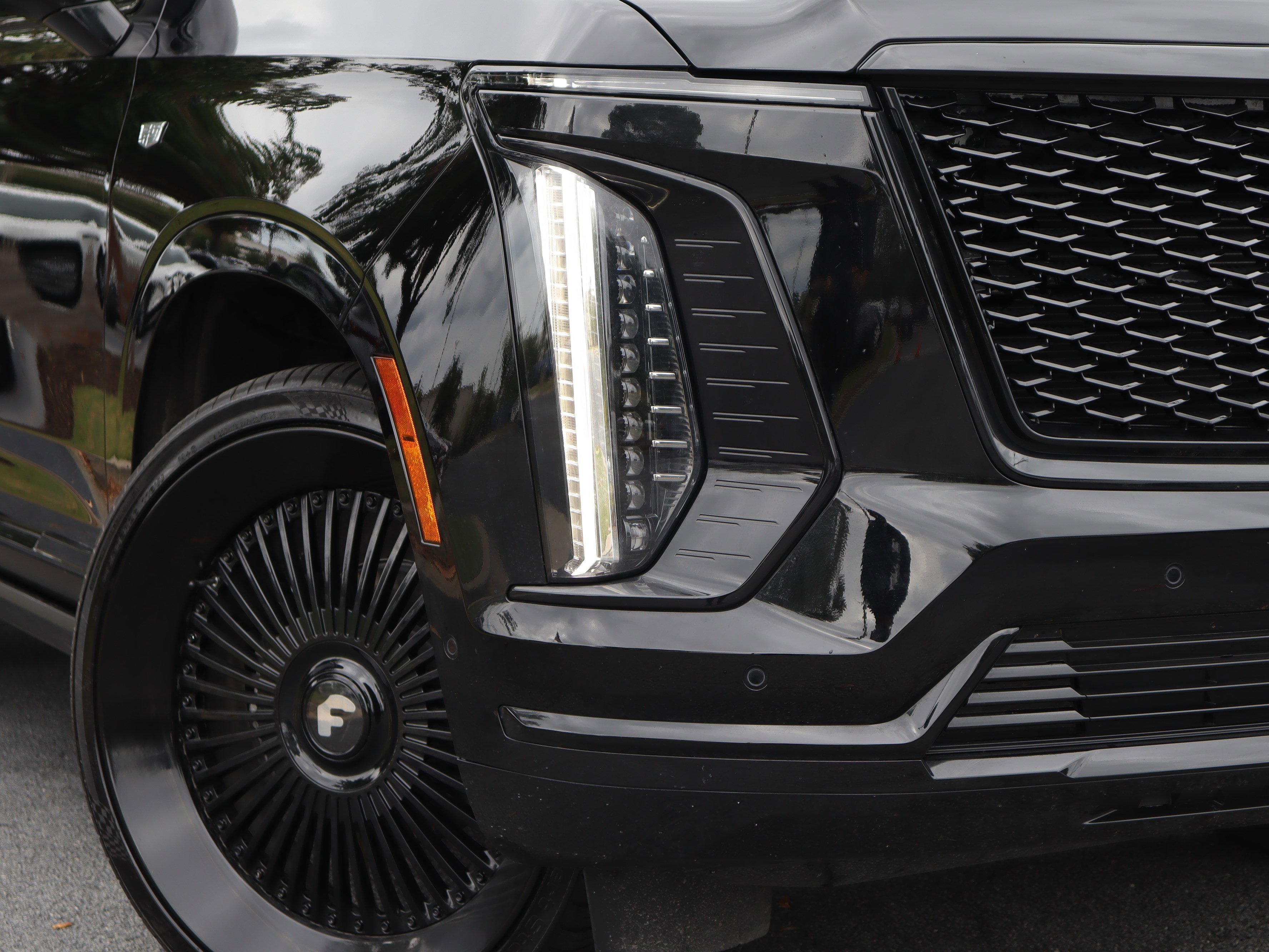 Used 2025 Cadillac Escalade Sport Platinum image 30