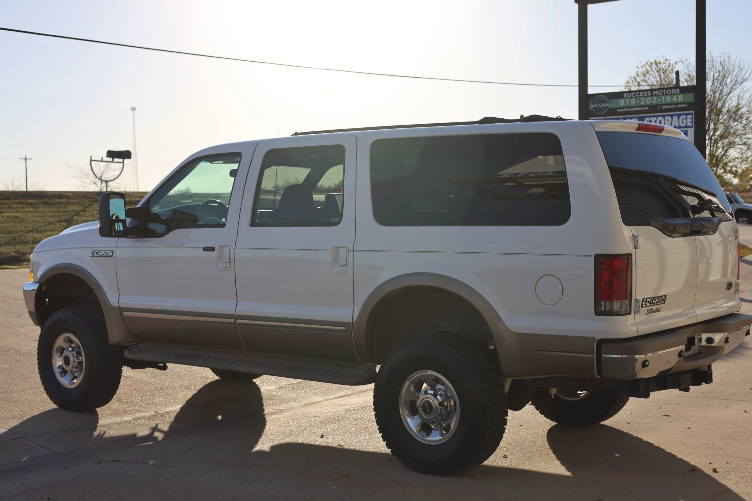 Used 2002 Ford Excursion Limited image 16
