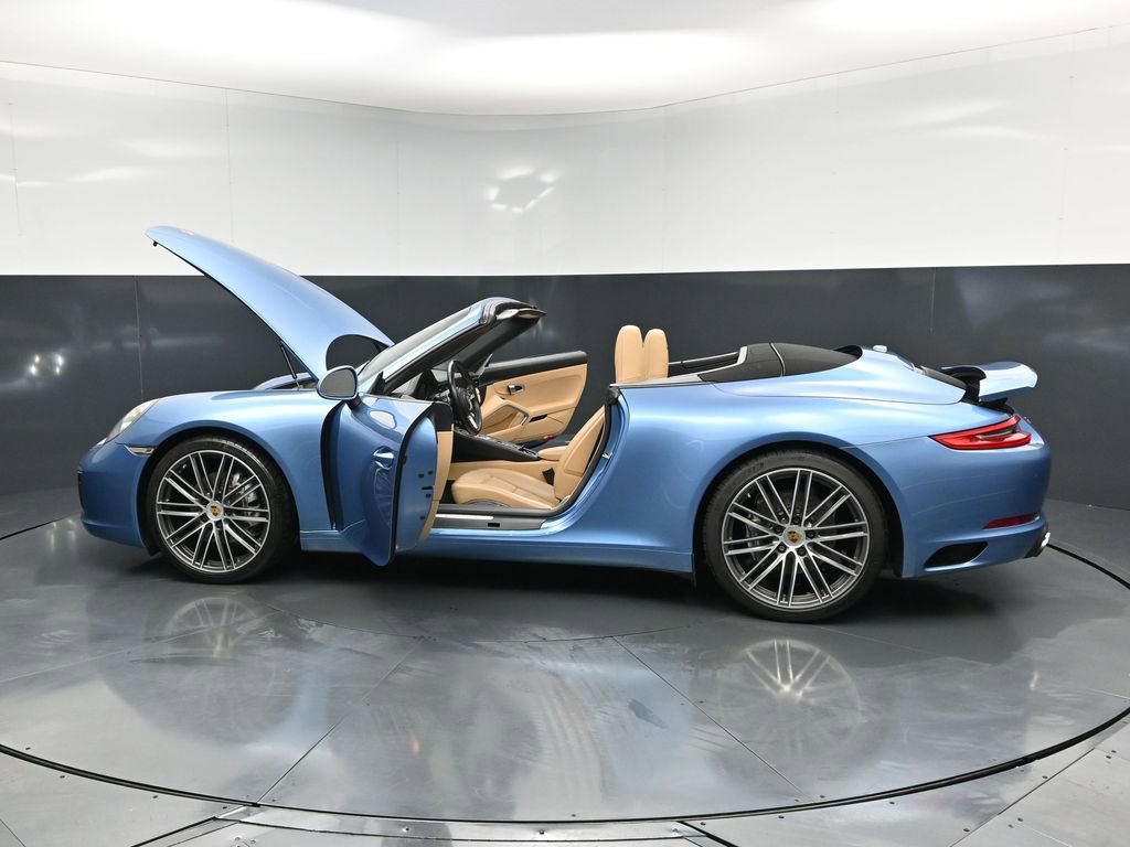 Certified 2019 Porsche 911 Carrera RWD image 33