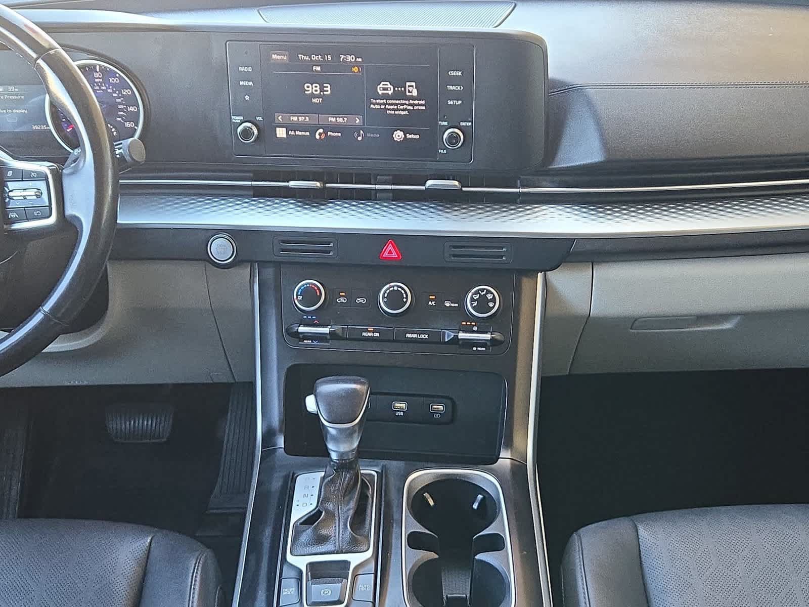 Used 2022 Kia Carnival LX FWD image 27