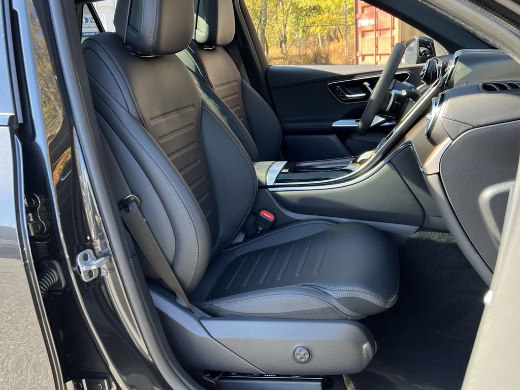 Certified 2026 Mercedes-Benz GLC 300 4MATIC image 26