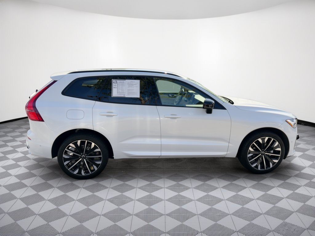 Used 2026 Volvo XC60 B5 Ultra AWD/4WD image 8