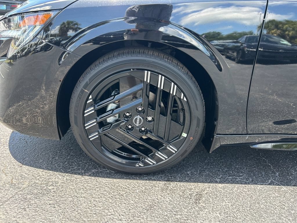 New 2026 Nissan Sentra SR w/ SR Premium Package FWD image 53