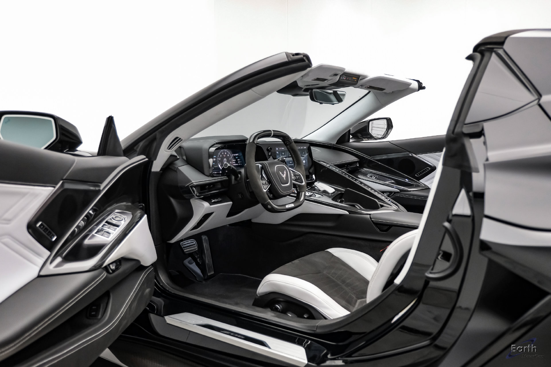 Used 2024 Chevrolet Corvette Z06 w/ Z07 Performance Package RWD image 45