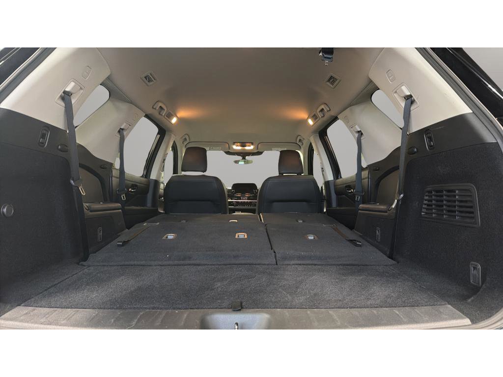 Certified 2025 Nissan Pathfinder SL image 18