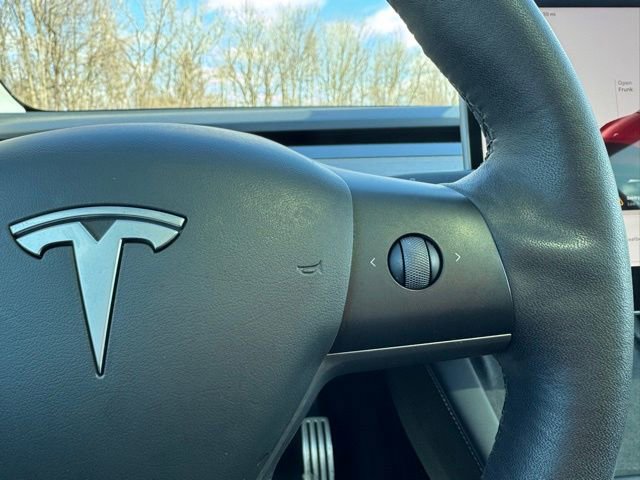 Used 2023 Tesla Model Y Performance image 23