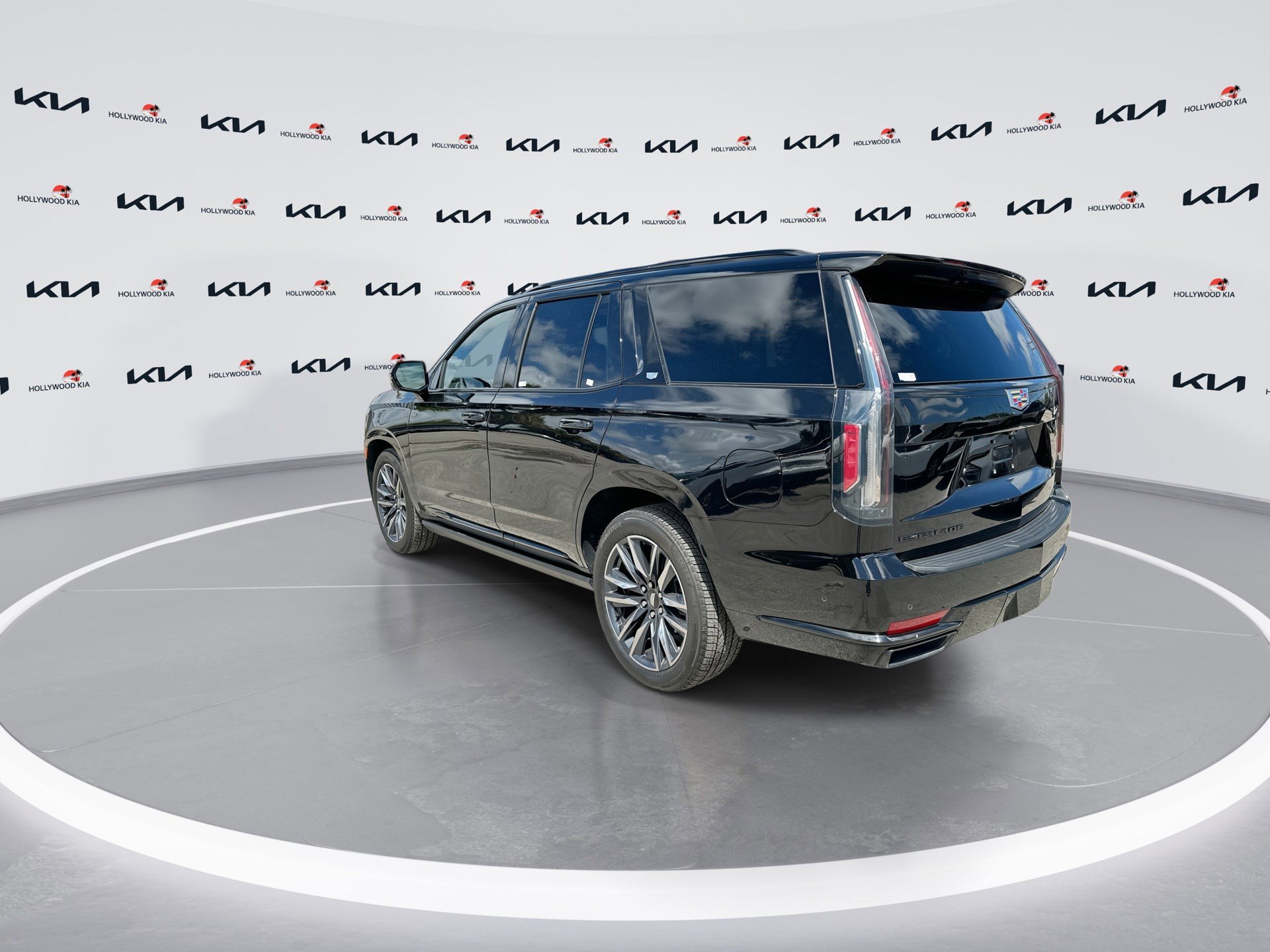 Used 2022 Cadillac Escalade Sport w/ Touring Package image 6