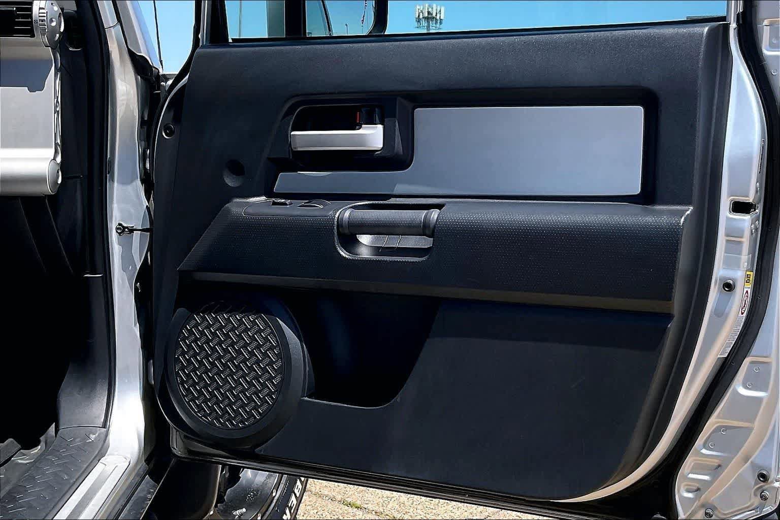 Used 2008 Toyota FJ Cruiser 4WD image 26