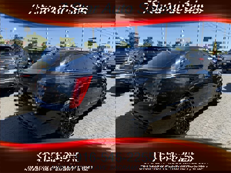 Used 2015 Cadillac XTS Luxury w/ Driver Awareness Package image 4