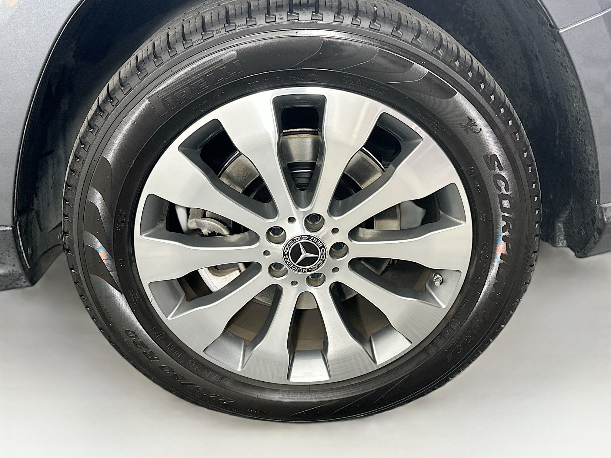 Used 2019 Mercedes-Benz GLS 450 4MATIC image 11