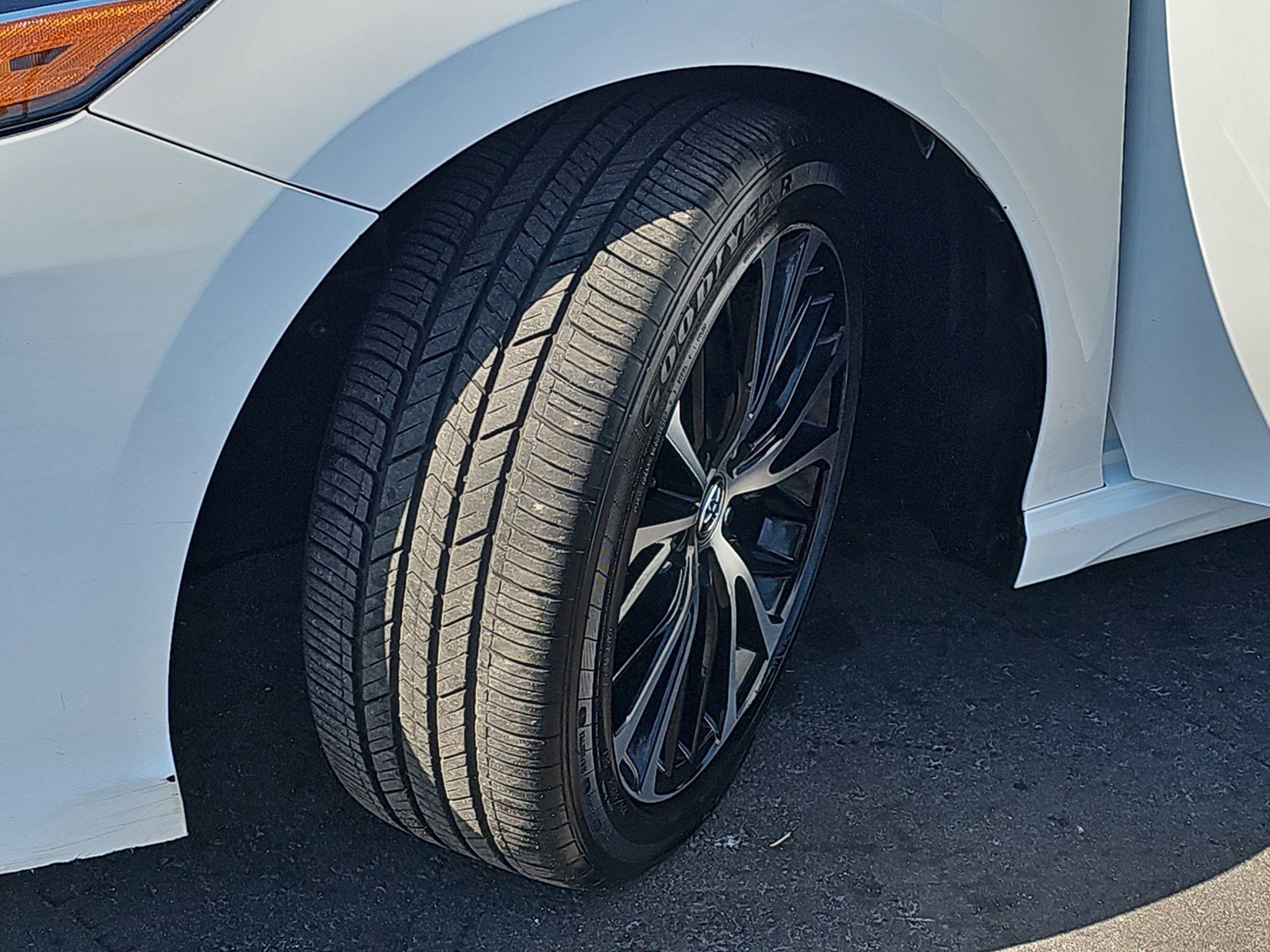 Used 2019 Toyota Camry SE w/ Convenience Package FWD image 33