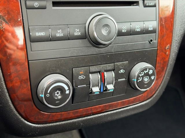 Used 2010 Chevrolet Impala LS FWD image 10