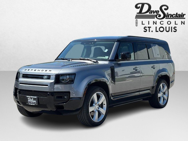 Used 2024 Land Rover Defender 130 X-Dynamic SE AWD/4WD image 8