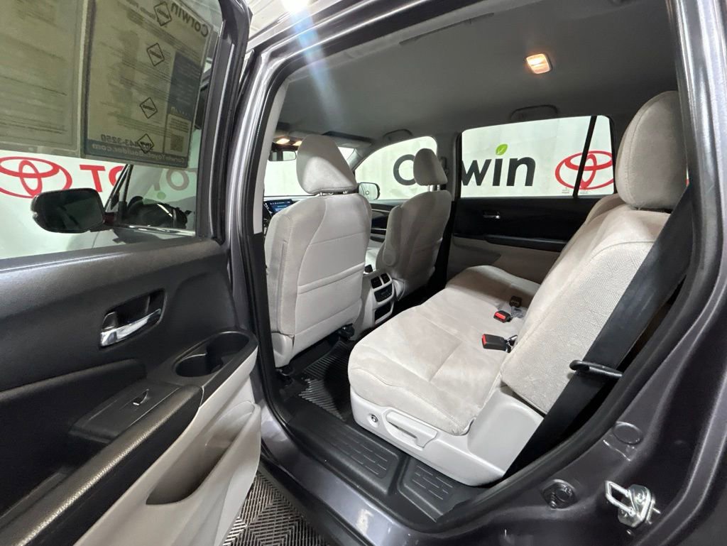 Used 2021 Honda Pilot EX image 21