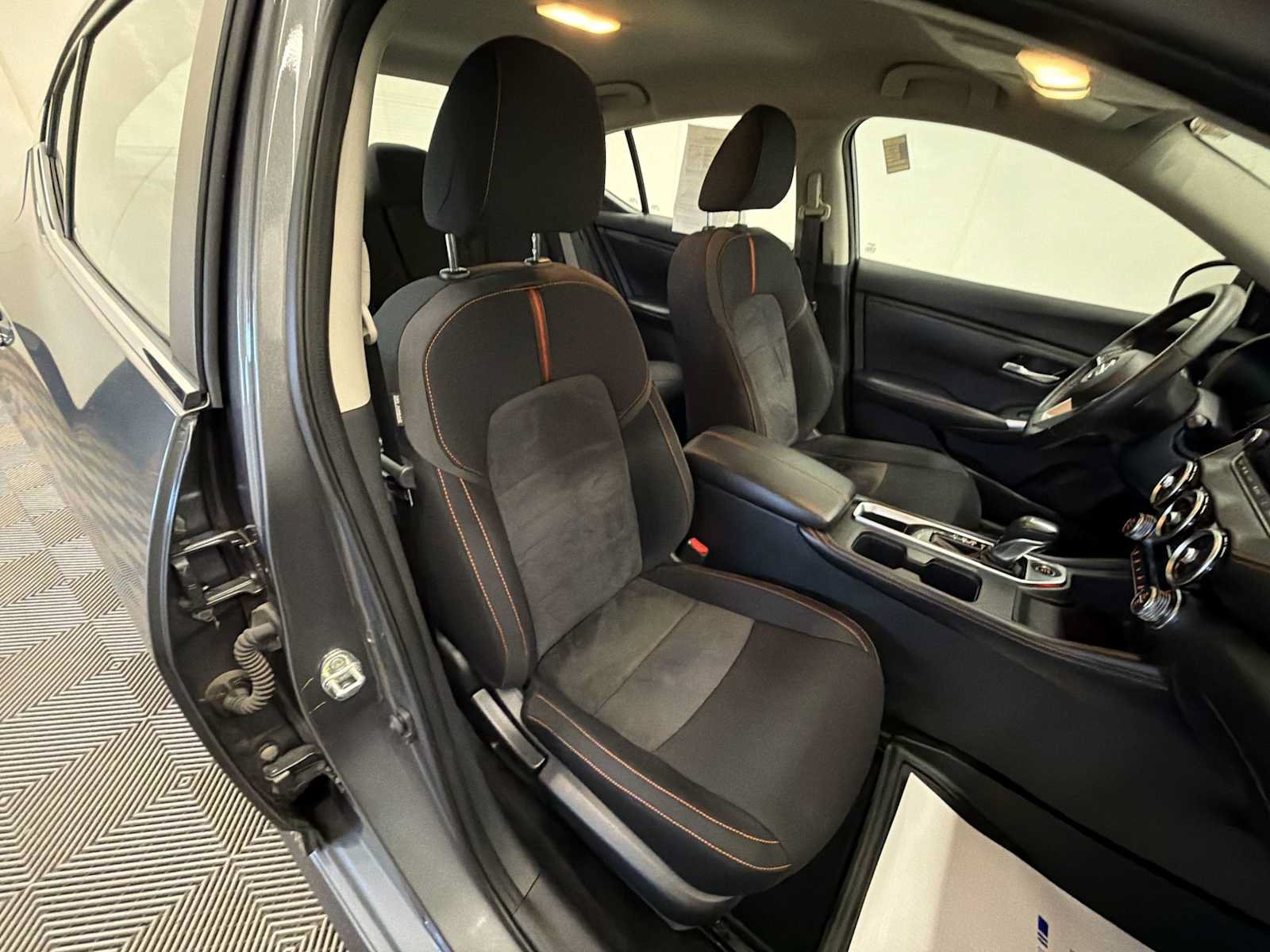 Used 2020 Nissan Sentra SR FWD image 24
