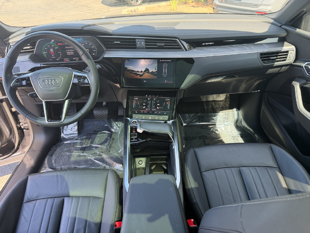 Used 2024 Audi Q8 e-tron Premium AWD/4WD image 28
