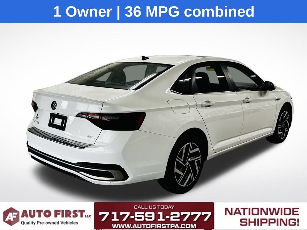 Used 2024 Volkswagen Jetta SEL image 3