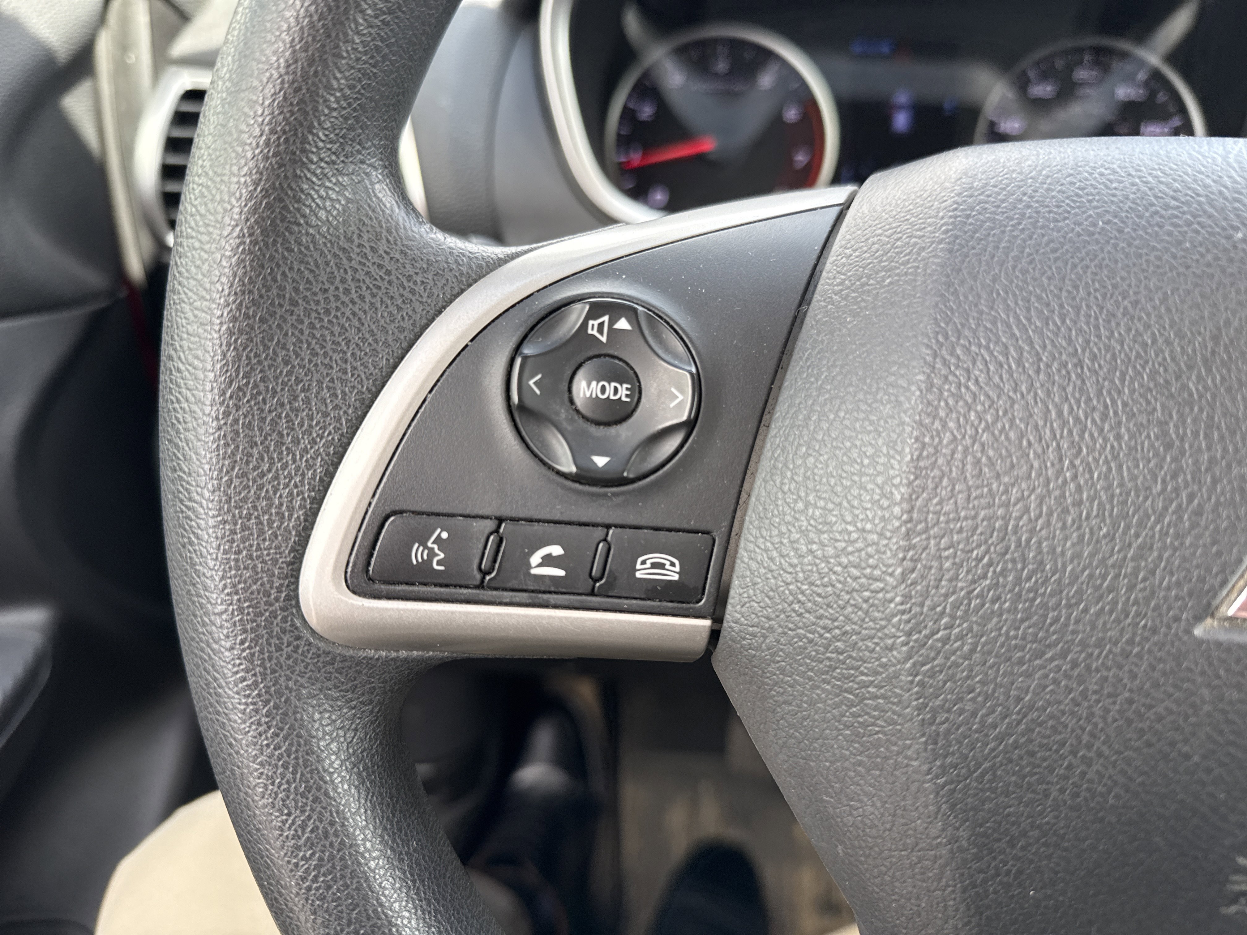 Used 2018 Mitsubishi Eclipse Cross LE image 15